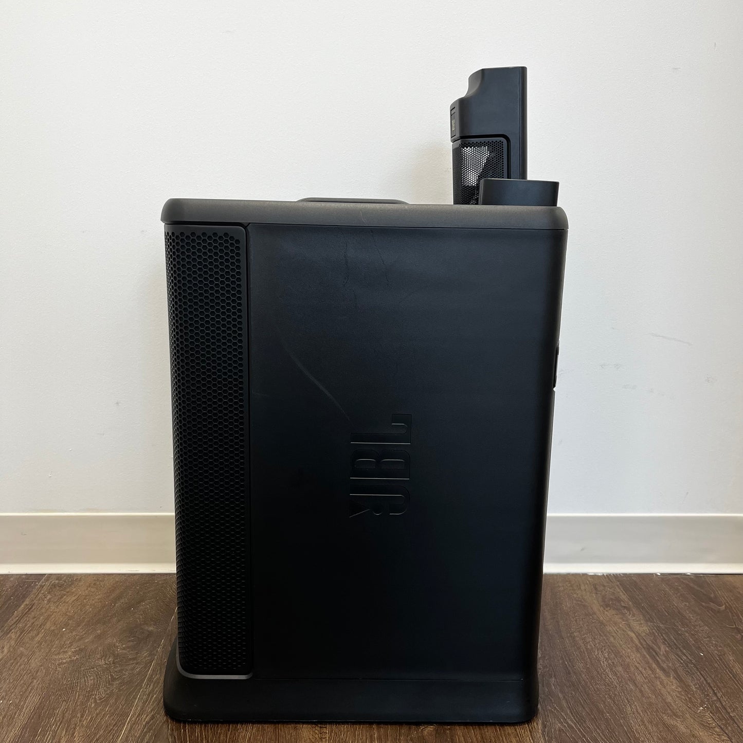 JBL Eon One MK2 Portable All-In-One Column PA Speaker System Black