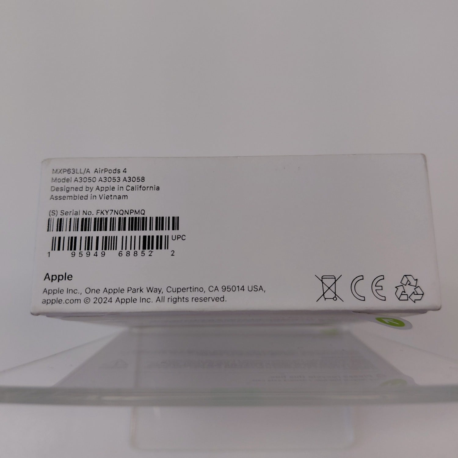 New Apple AirPods 4th Gen with Charging Case A3053 A3058 A3050
