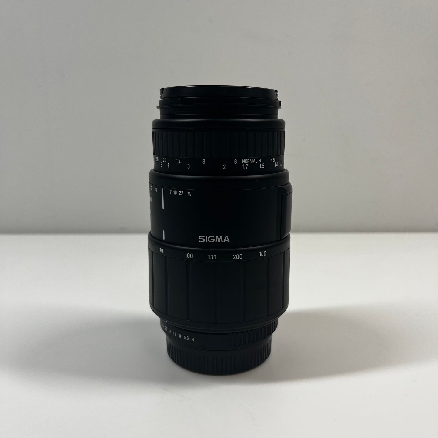 Sigma 70-300mm f/4-5.6 DL Macro 70-300mm f/4.0-5.6 SA/KPR Mount