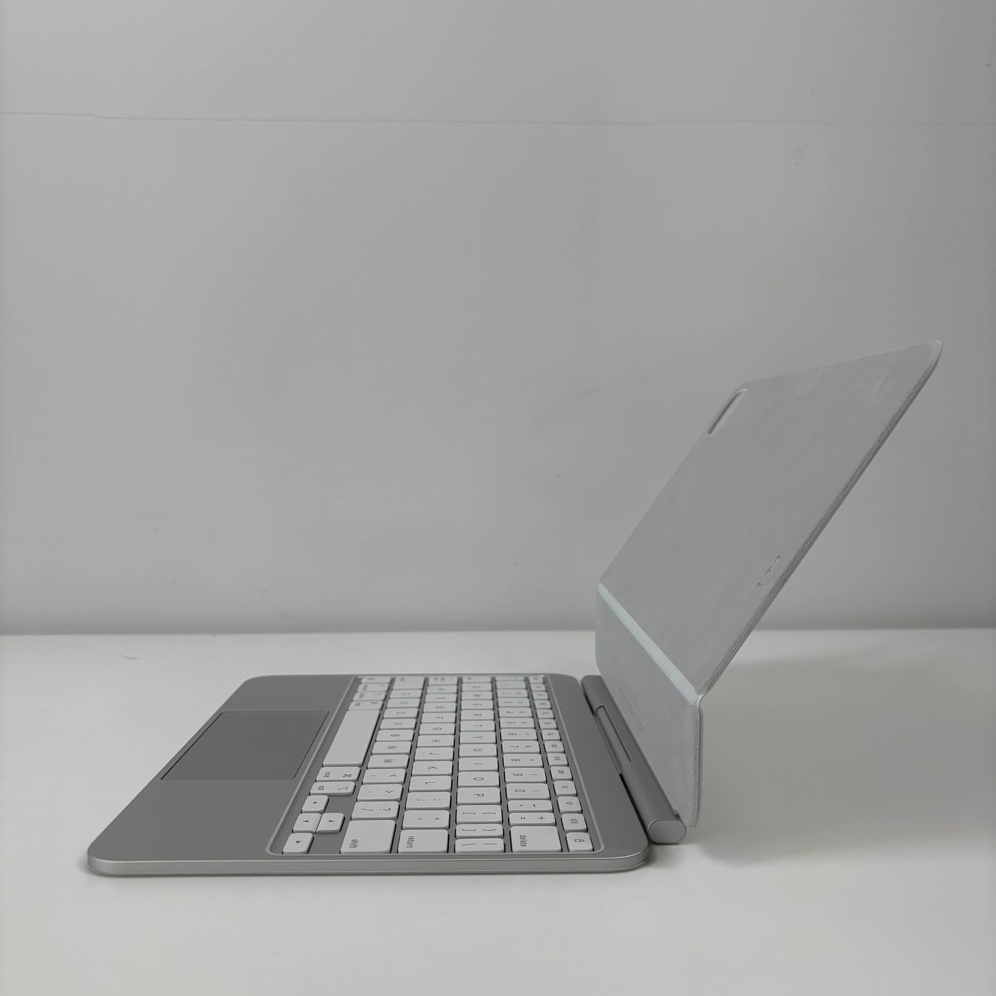 Apple Magic Keyboard for iPad Pro 11" Keyboard Folio Case White MWR03LL/A