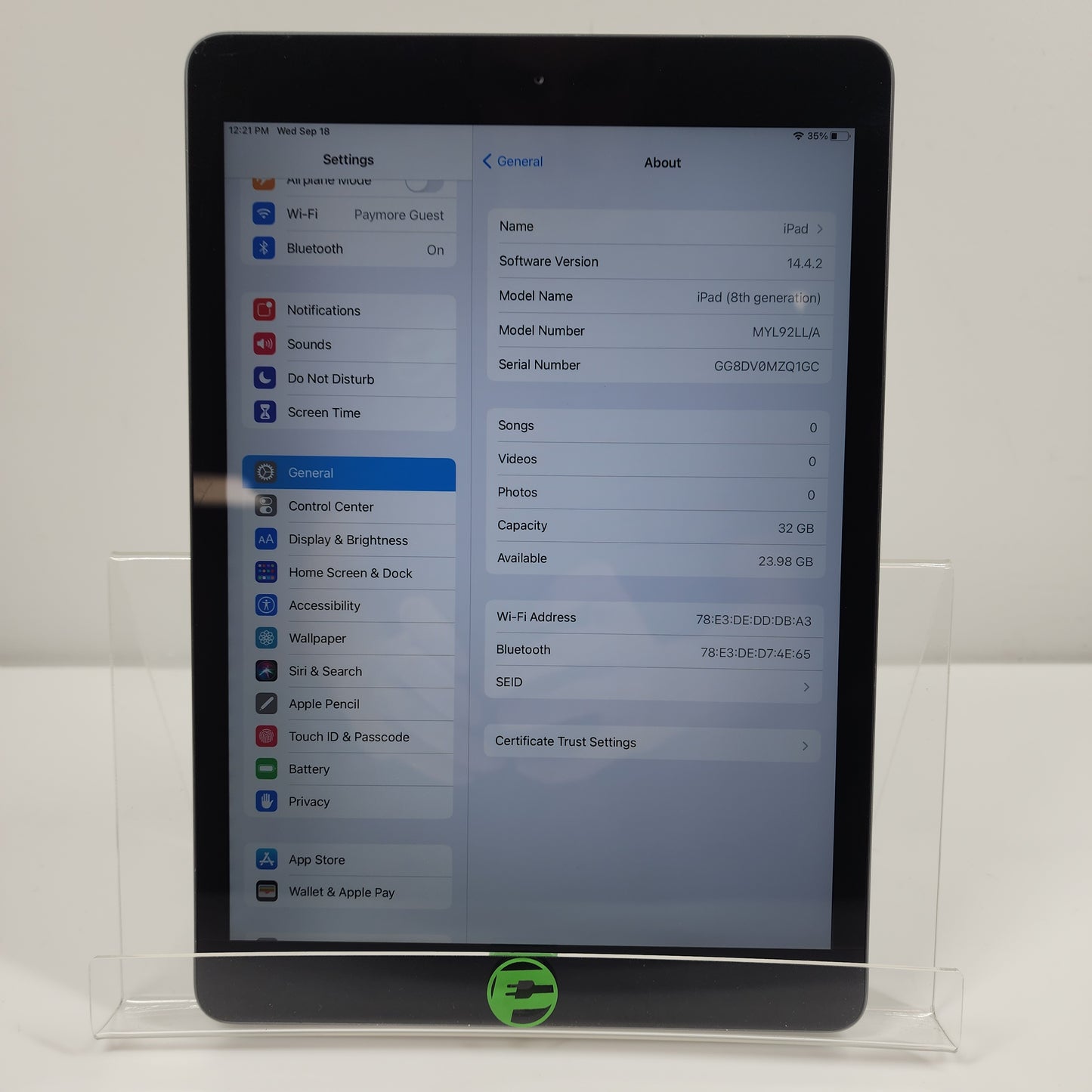 Broken WiFi Only Apple iPad 8th Gen 32GB 14.4.2 MYL92LL/A Cracked Bezel