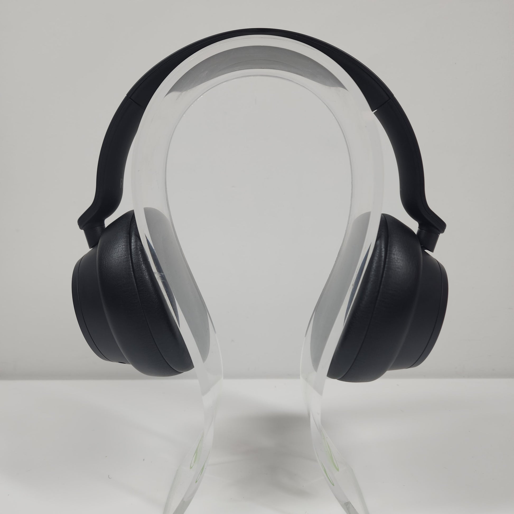 Microsoft Surface 2 NoiseCancelling Wireless OverEar Bluetooth Headp