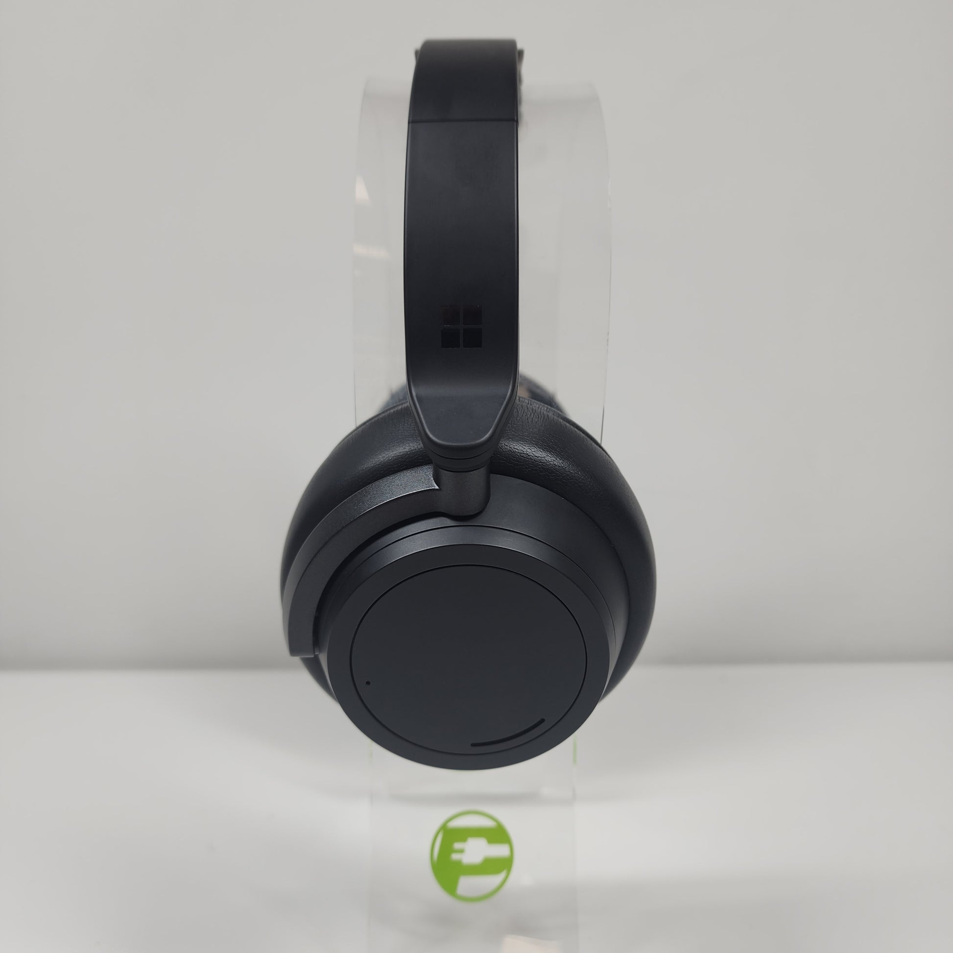 Microsoft Surface 2 NoiseCancelling Wireless OverEar Bluetooth Headp