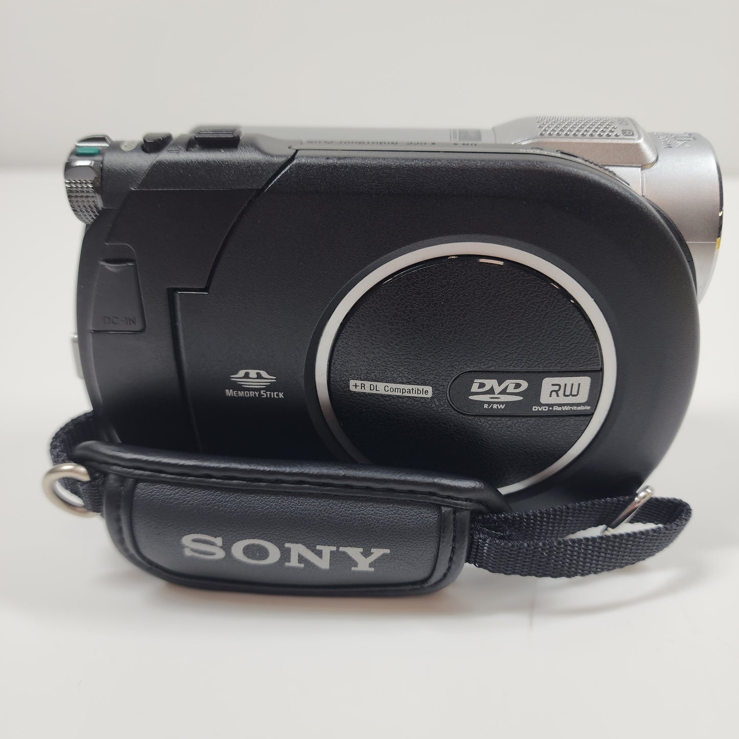 Sony Handycam DVD Camcorder DCR-DVD610