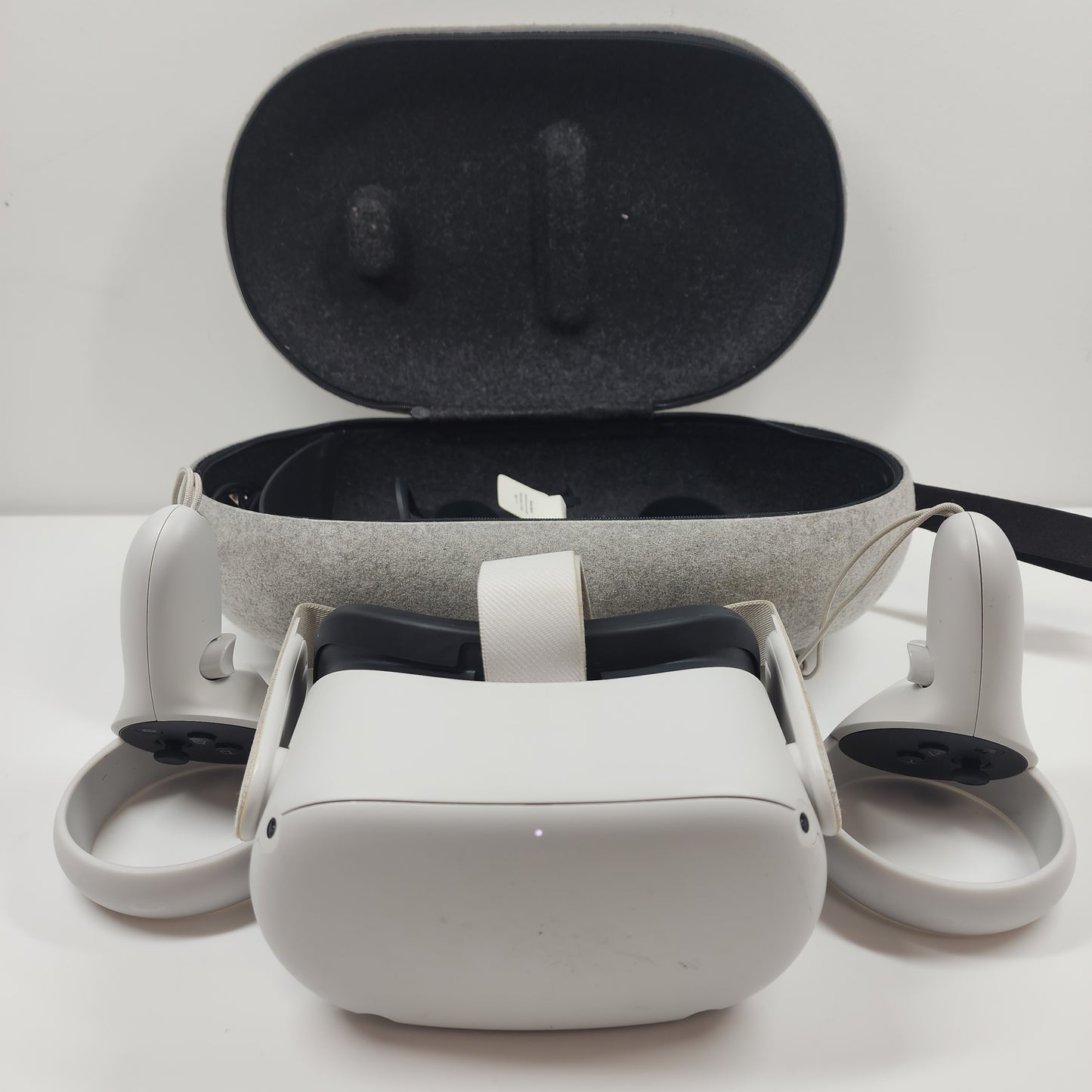 Meta Quest 2 64GB Standalone All-in-One VR Headset KW49CM